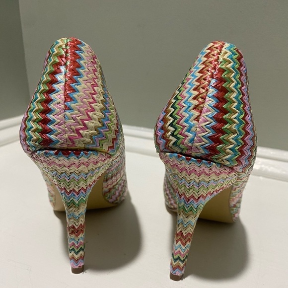 Charles David Women’s Multicolored Stripped High Heels-size 7.5 - Picture 3 of 8